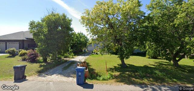 Photo of 662 Knowles Avenue in Winnipeg, Manitoba