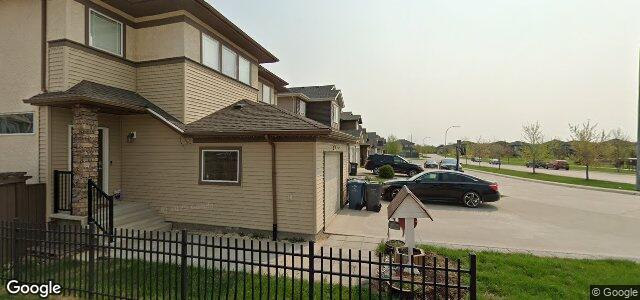 Photo of 28 Shady Shores Drive W in Winnipeg, Manitoba