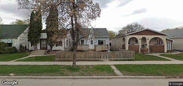 Photo of 437 Inkster Boulevard in Winnipeg, Manitoba