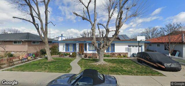 Photo of 504 College Avenue in Winnipeg, Manitoba