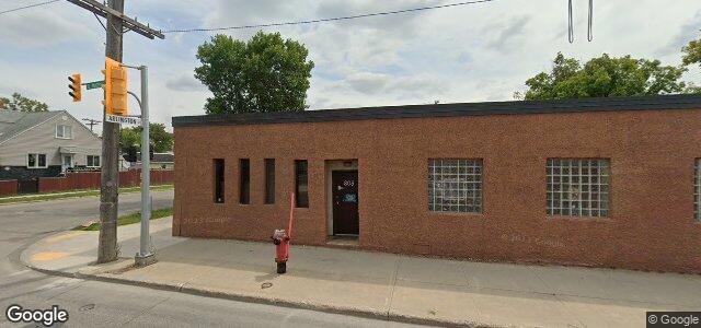 808 St Matthews Avenue ਦੀ ਫੋਟੋ, ਵਿਨੀਪਿਗ, ਮੈਨੀਟੋਬਾ