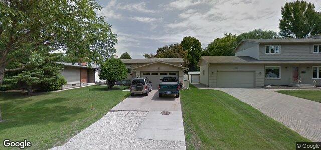 Larawan ng 217 Wharton Boulevard sa Winnipeg, Manitoba