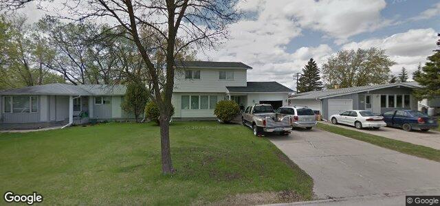 Larawan ng 302 Wharton Boulevard sa Winnipeg, Manitoba