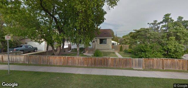 Photo of 649 Parkdale Street in Winnipeg, Manitoba