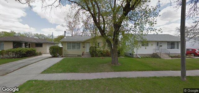 Photo of 833 Parkdale Street in Winnipeg, Manitoba