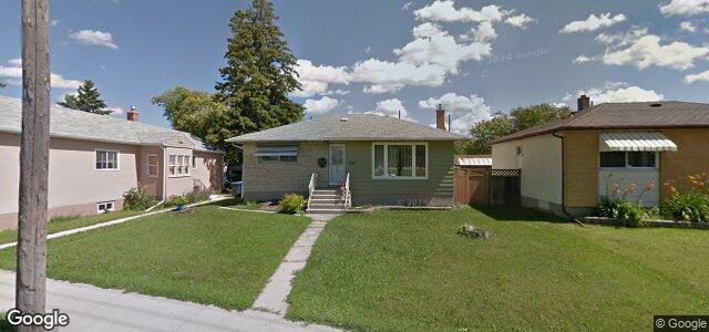 Photo of 267 Gateway Road in Winnipeg, Manitoba