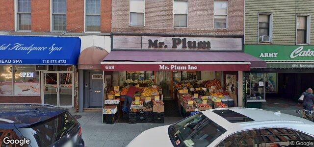 Photo of 660 Manhattan Avenue in Winnipeg, Manitoba