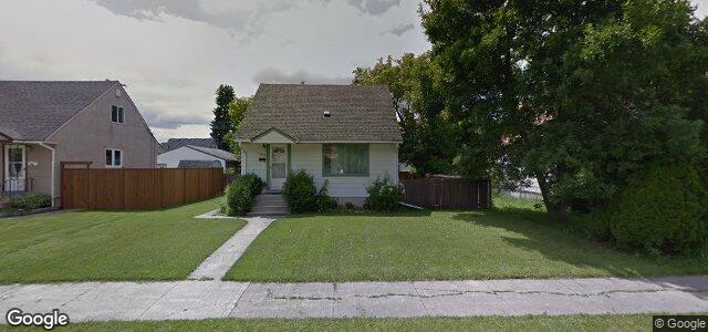 Photo of 782 Harbison Avenue E in Winnipeg, Manitoba