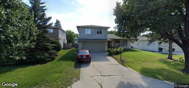 Larawan ng 112 Ambassador Row sa Winnipeg, Manitoba