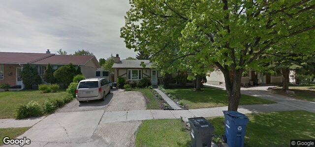 Photo of 10 Prince Philip Crescent in Winnipeg, Manitoba