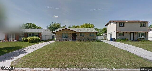 Photo of 14 Manford Close in Winnipeg, Manitoba