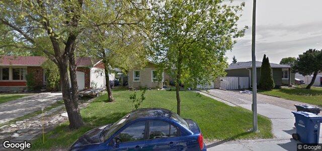 15 Hiddleston Crescent（加拿大曼尼托巴省溫尼伯市）房屋照片