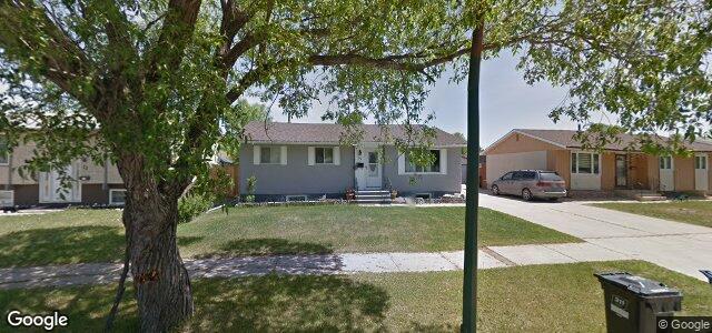 Photo of 15 Madrill Close in Winnipeg, Manitoba