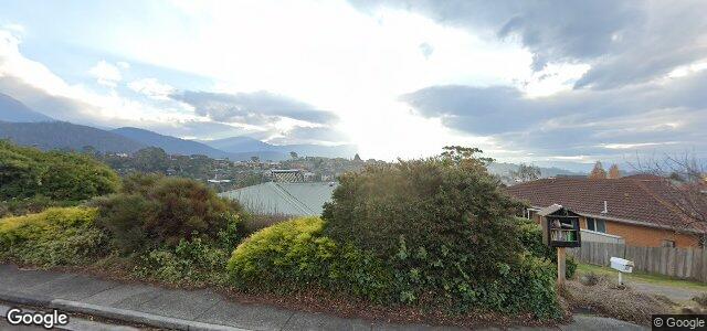 Photo of 17 Cuthbertson Place in Winnipeg, Manitoba