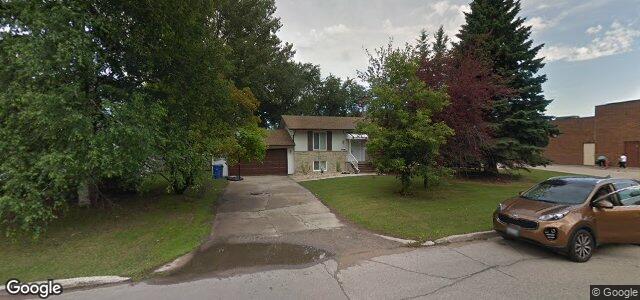Larawan ng 322 Edgeland Boulevard sa Winnipeg, Manitoba