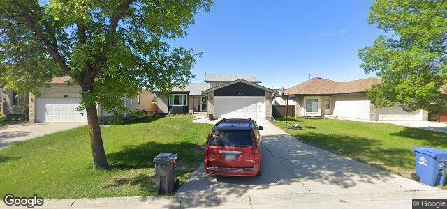 Photo of 107 Poplynn Drive in Winnipeg, Manitoba
