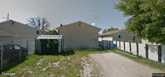 Larawan ng 1739 Manitoba Avenue sa Winnipeg, Manitoba
