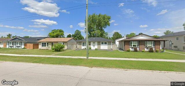 Photo of 1909 Manitoba Avenue in Winnipeg, Manitoba