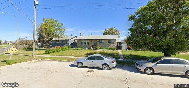 2045 Selkirk Avenue ਦੀ ਫੋਟੋ, ਵਿਨੀਪਿਗ, ਮੈਨੀਟੋਬਾ