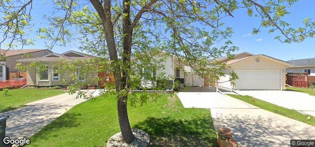 Photo of 206 Barnham Crescent in Winnipeg, Manitoba