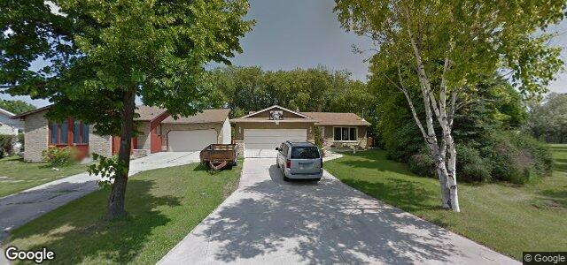 111 Amelia Crescent（加拿大曼尼托巴省温尼伯市）房屋照片