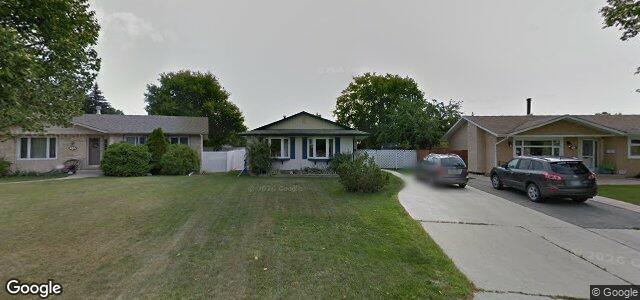 Photo of 15 Lemmen Drive in Winnipeg, Manitoba
