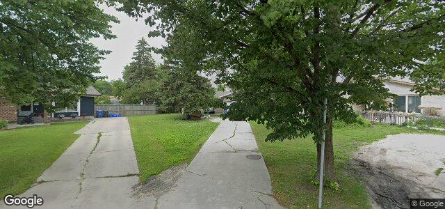 Photo of 163 Reay Crescent in Winnipeg, Manitoba
