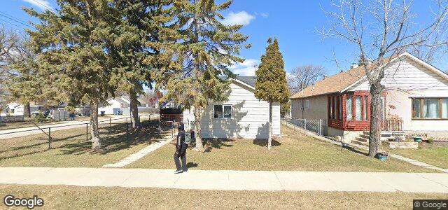 Larawan ng 49 Fermor Avenue sa Winnipeg, Manitoba