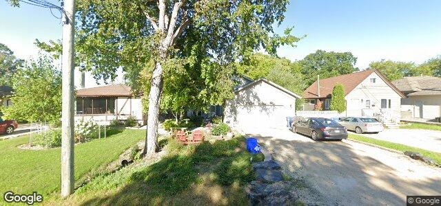 Photo of 364 Elmhurst Road in Winnipeg, Manitoba