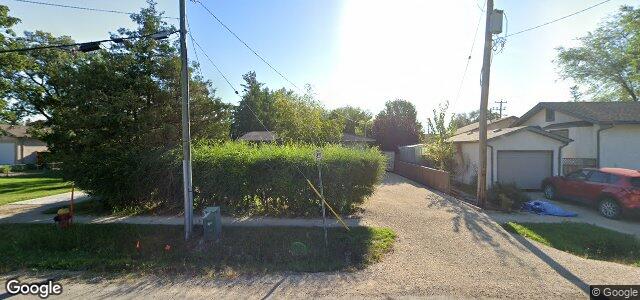 Photo of 465 Elmhurst Road in Winnipeg, Manitoba