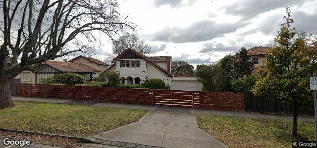 Larawan ng 55 Victoria Crescent sa Winnipeg, Manitoba