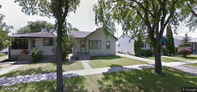 Photo of 418 Victoria Avenue W in Winnipeg, Manitoba