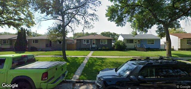 Larawan ng 530 Ravelston Avenue W sa Winnipeg, Manitoba