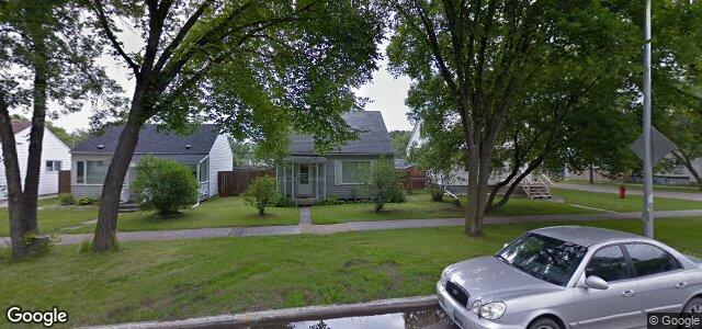 Photo of 902 Madeline Street in Winnipeg, Manitoba