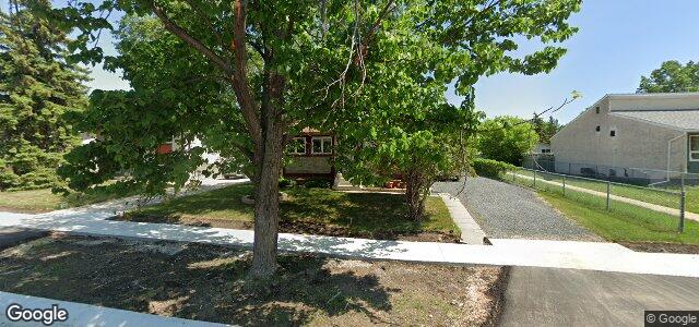 Larawan ng 1436 Chancellor Drive sa Winnipeg, Manitoba