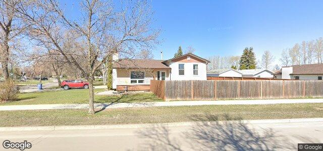 Larawan ng 150 Syracuse Crescent sa Winnipeg, Manitoba