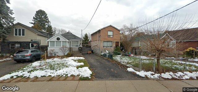 Larawan ng 23 West Lake Crescent sa Winnipeg, Manitoba