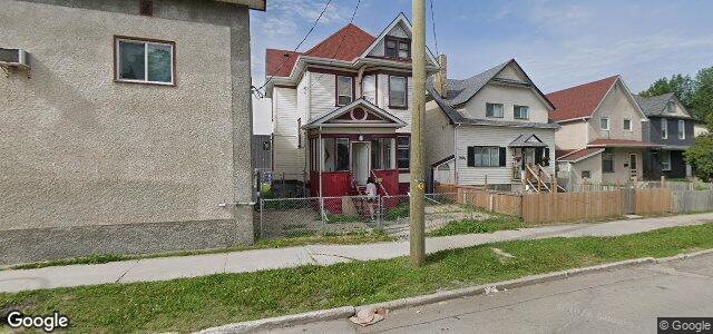 Photo of 502 Bannatyne Avenue in Winnipeg, Manitoba