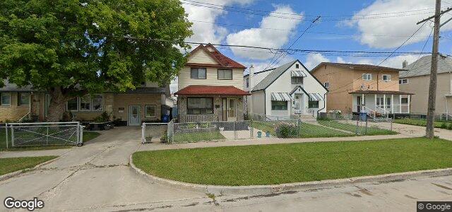 Photo of 697 Ross Avenue in Winnipeg, Manitoba