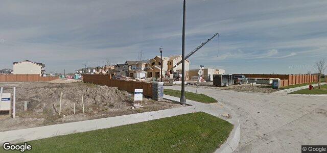 Larawan ng 203 Phoenix Way sa Winnipeg, Manitoba