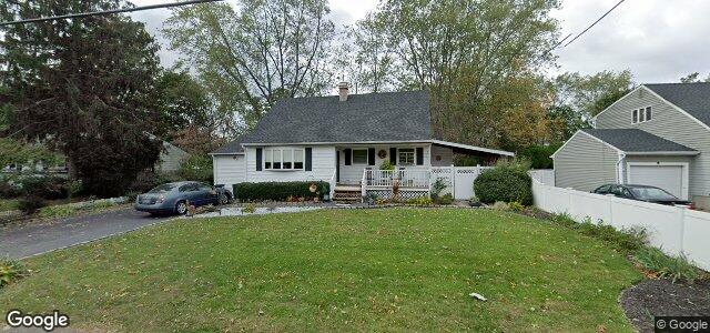 Photo of 146 Hammond Road in Winnipeg, Manitoba