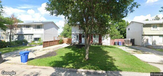 Photo of 35 Lavenham Crescent in Winnipeg, Manitoba