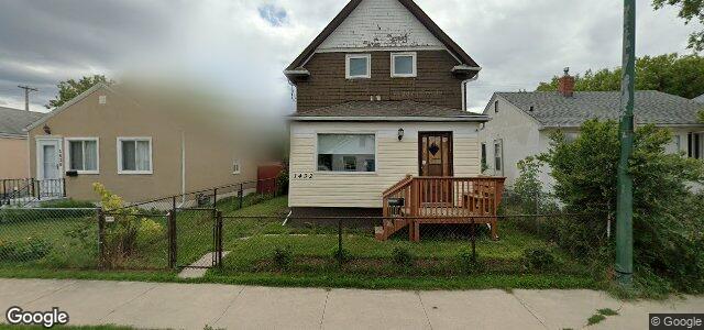 Photo of 1432 Pacific Avenue W in Winnipeg, Manitoba