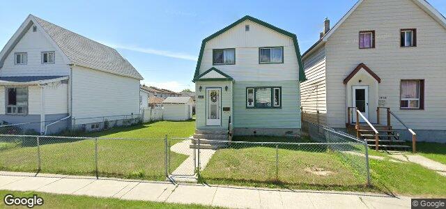 Photo of 1456 Ross Avenue W in Winnipeg, Manitoba