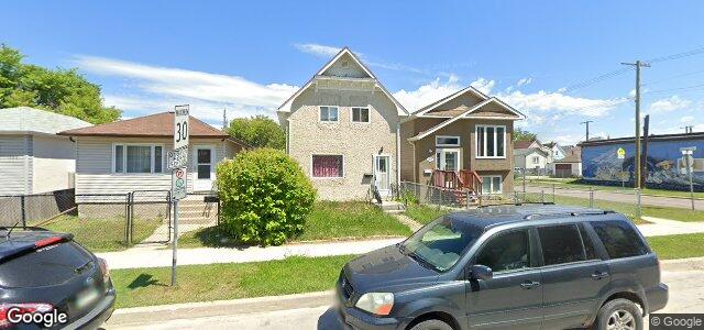 Photo of 1495 Elgin Avenue W in Winnipeg, Manitoba