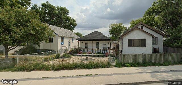 Larawan ng 19 Keewatin Street sa Winnipeg, Manitoba