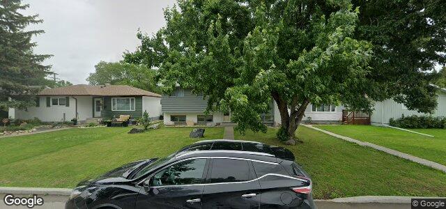 Photo of 227 Whitegates Crescent in Winnipeg, Manitoba