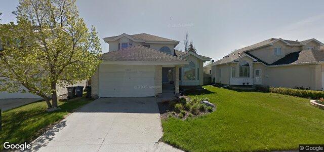 Photo of 1097 Scurfield Boulevard in Winnipeg, Manitoba