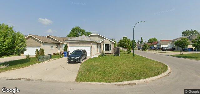 Photo of 152 Marygrove Crescent in Winnipeg, Manitoba