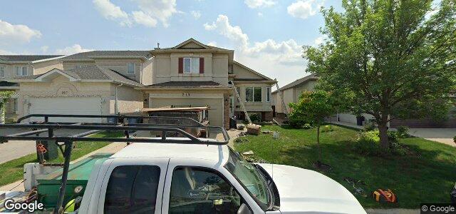 Larawan ng 211 Fleetwood Road sa Winnipeg, Manitoba